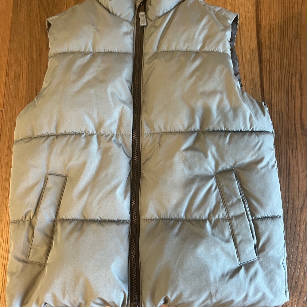 Old Navy Boys Puffer Vest M 8 NWOT